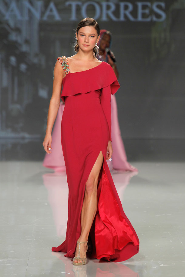 ilovebrides.pt Ana Torres 2018 Barcelona Bridal Fashion Week 2017